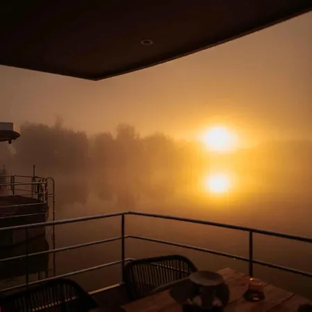 Hébergement de vacances Floatinghouse Hering - Lp7 *